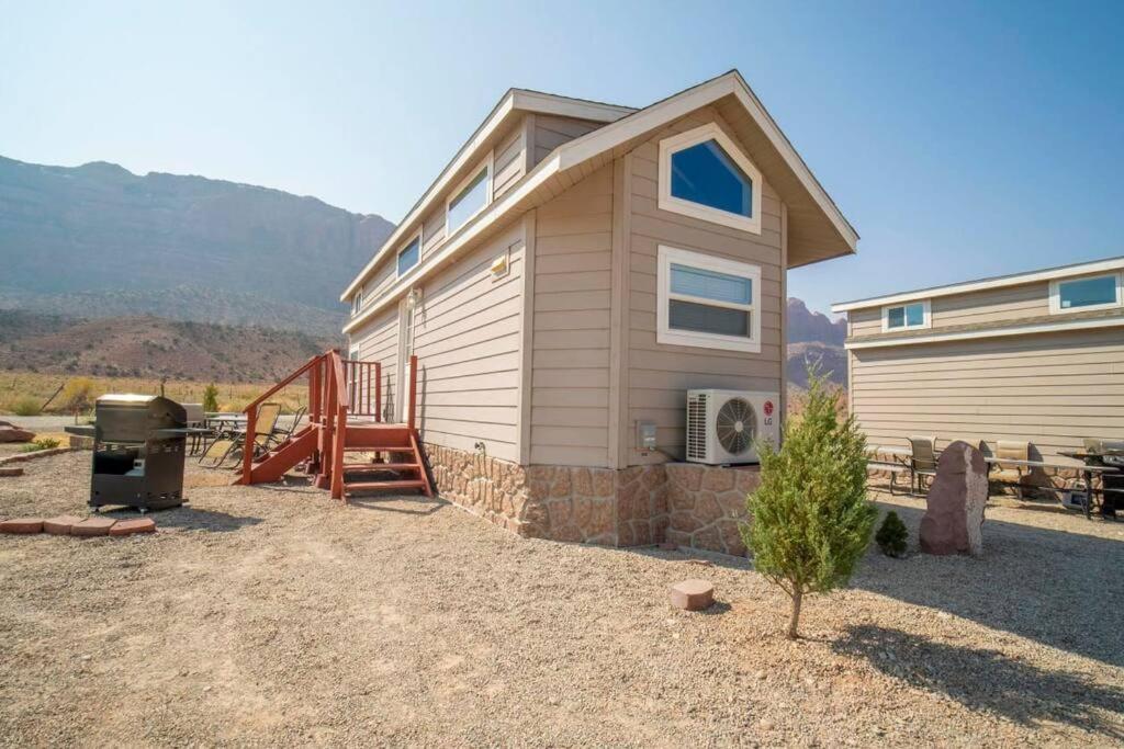 Willa Redrock Moab Tiny House W Large Loft Site 8 Zewnętrze zdjęcie