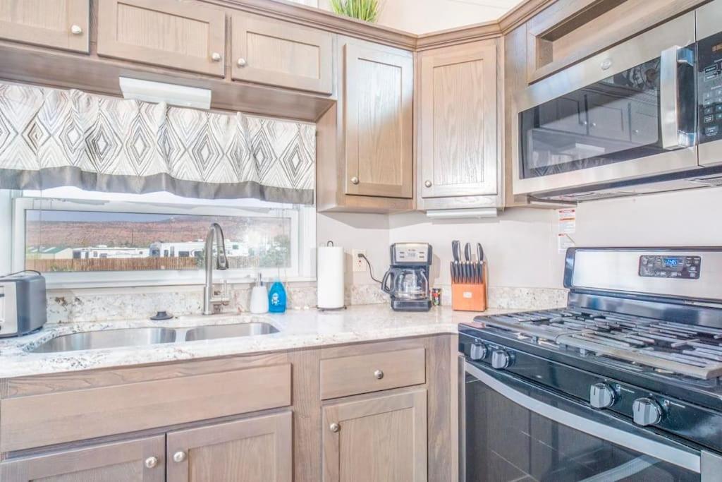 Willa Redrock Moab Tiny House W Large Loft Site 8 Zewnętrze zdjęcie